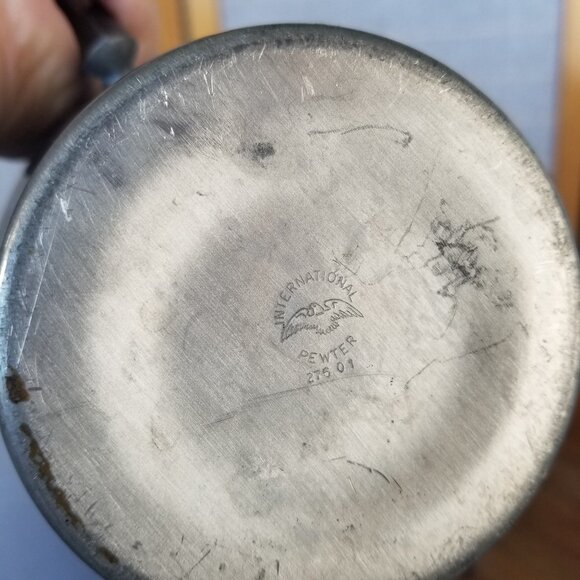 Vintage Pewter Lidded Coffee Pot Pitcher Handle Flip Top Lid 7" Tall - Picture 6 of 7